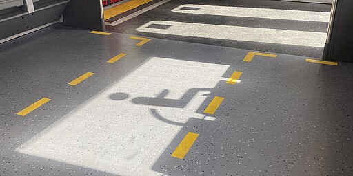 Neue S-Bahn Schatten aus Rollstuhlfahrer-Fenstericon