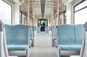 Fahrgastraum der Baureihe 481