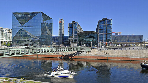 S15 zum Hauptbahnhof kommt später Der Berliner Hauptbahnhof wird künftig auch über eine Nord-Süd-Verbindung mit der S-Bahn erreichbar.