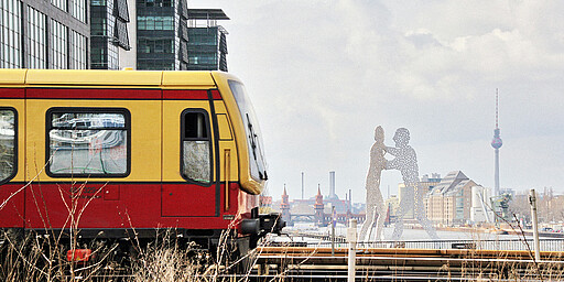 Baureihe 481, Ausfahrt Treptower Park mit Molecule Man