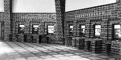 Bahnhof Wannsee Empfangshalle des Bahnhofs Wannsee, 1928. Architekt Richard Brademann