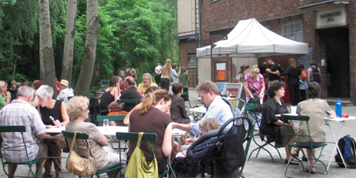  Von April bis Oktober gibt es hier samstags, sonntags und feiertags von 11 bis 18 Uhr Kaffee, Kuchen und herzhafte Snacks. 