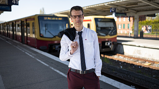 Im Traumjob angekommen: Patrick Tietz kam als Quereinsteiger zur S-Bahn
