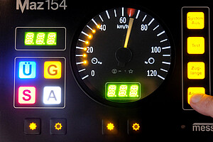 Speedometer inside the new S-Bahn driver’s cab during a display test