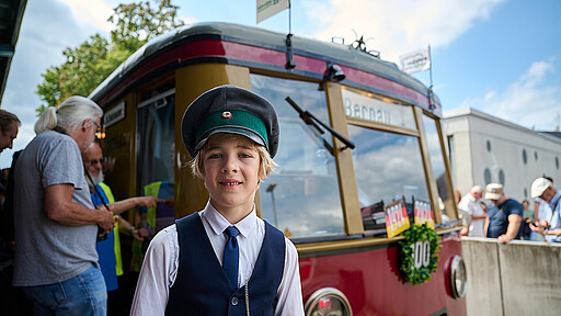 Ein Festival für die S-Bahn Auch kleine S-Bahn-Fans begrüßten den Stadtbahner am Bahnsteig in Bernau.