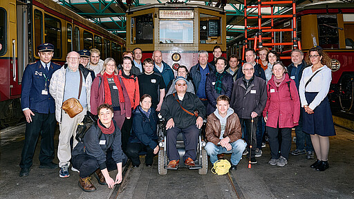 Der Kundenbeirat 2025 Bei einer Kennenlernfahrt im historischen Zug haben sich alte und neue Mitglieder des künftigen Kundenbeirats getroffen und konnten sich erstmals austauschen.