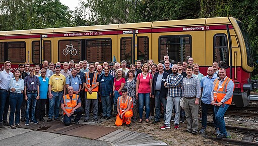 Fahrgastbeiratstreffen Gruppenbild Fahrgastvertreter aus ganz Deutschland waren zu Gast bei der S-Bahn Berlin
