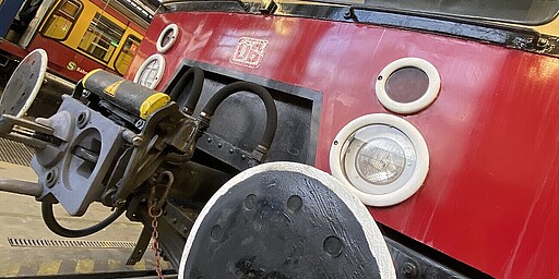 Werk Wannsee Der aktuelle Hilfsgerätezug 2023 mit Triebwagen der Baureihe 478