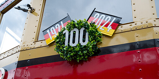 100 Jahre S-Bahn Berlin Sechs elektrische Versuchstriebwagen der AEG rollten erstmals am 8. August 1924 vom Stettiner Vorortbahnhof (heute Nordbahnhof) nach Bernau.