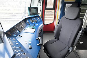 Führerraum der Baureihe 481