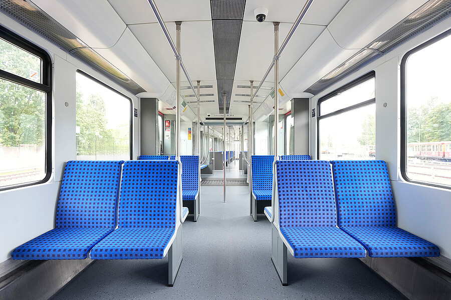 Sitze im Innenraum Sitze im Innenraum