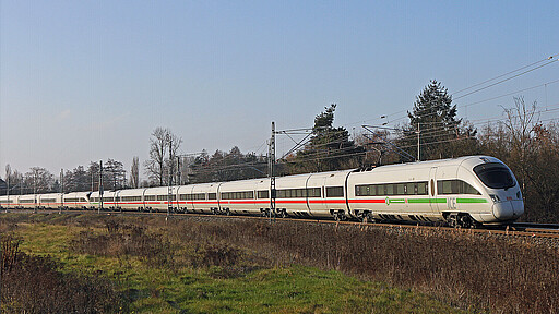 ICE auf der VDE8 ICE T Baureihe 411 des DB Fernverkehr
