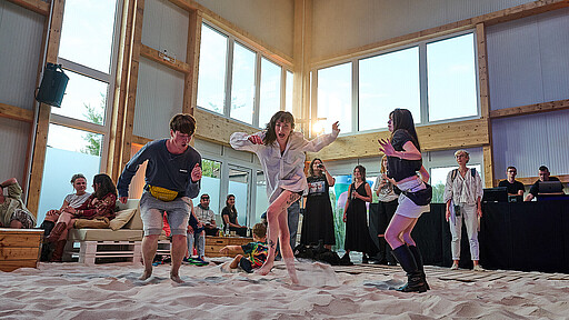 Ein Festival für die S-Bahn Party in BeachMitte