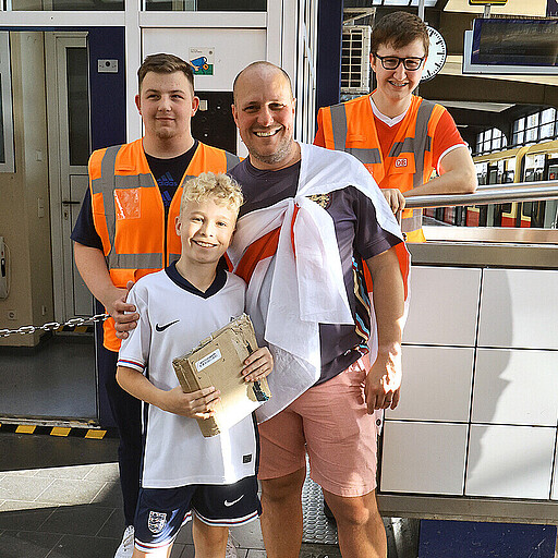 Jaime Stein und Luke Stephan, Azubis im 2. Lehrjahr bei der S-Bahn Berlin