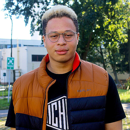 Neuer Auszubildender Adrian Gregory Abass Wittwer