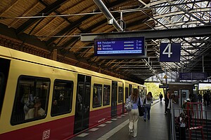 Projekt "Lightgate" Auch am Bahnhof Bellevue wurde die Auslastungsanzeige umgesetzt.