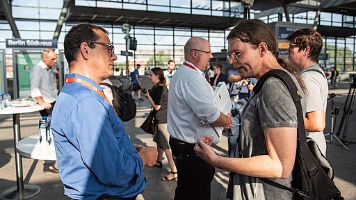 S-Bahn Plus auf Bahnhofstour am Südkreuz S-Bahn Plus auf Bahnhofstour am Südkreuz
