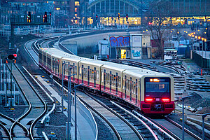 Fotowettbewerb BR 483 Dieses stimmungsvolle Foto von Timo Schoenwald erreichte den zweiten Platz.