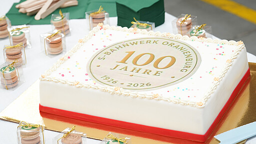 100 Jahre Oranienburg Eine Torte zum großen Geburtstag | © Foto: DB AG / Oliver Lang - frei für journalistische Zwecke