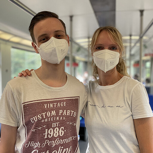150 Jahre Ring - Fahrgäste Erika Korbiel mit Sohn Erik