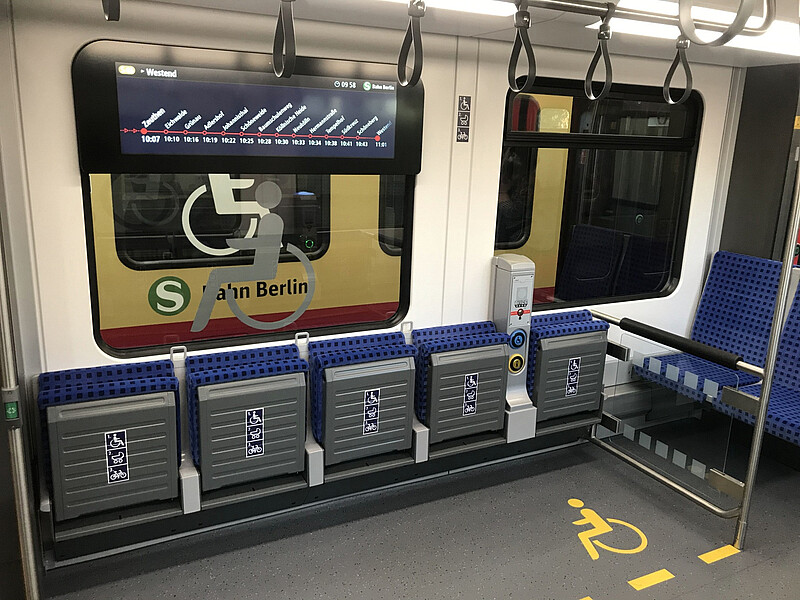 Neues Mehrzweckabteil in der BR483