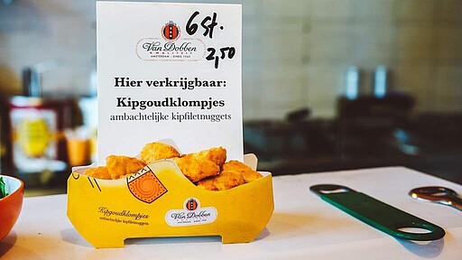 Knusprige und frische Kipgoudklompjes Knusprige und frische Kipgoudklompjes.