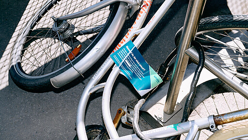Herrenlose Schrotträder werden beim Frühjahrsputz zur Abholung vorgemerkt.