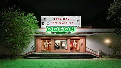 Das Odeon Kino ist das erste Kino Berlins in der die Filme in Originalsprache gezeigt werden.