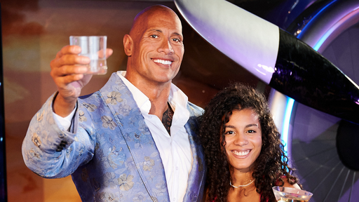 Hollywood-Stars feiern in Berlin bei Madame Tussauds’ „Awards Party“.