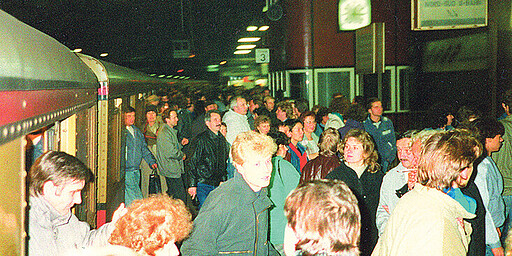 S-Bahnhof Friedrichstrasse November 1989 S-Bahnhof Friedrichstrasse Novemver 1989