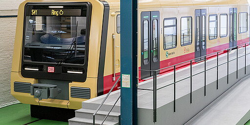 Mock-up_new_S-Bahn_trains Mock-up of the new S-Bahn trains