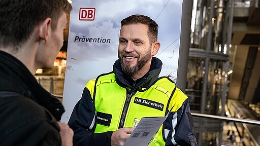 DB Sicherheit - Prävention Die Präventionsmitarbeitenden haben Tipps zum Thema Sicherheit.