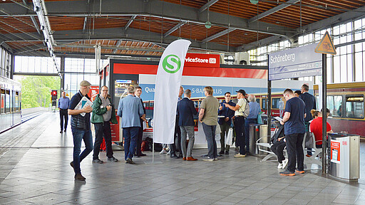 Bahnhofstour Vorstellung des Qualitätsprogramm S-Bahn PLUS in Schöneberg