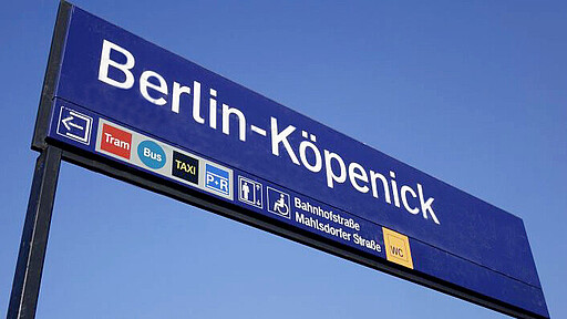 Bahnhofsschild Berlin Köpenick