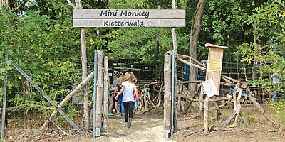 Der Eingang zum Mini Monkey Kletterwald
