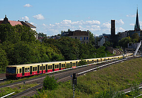 Modernisierte Baureihe 481 auf der Stadtbahn