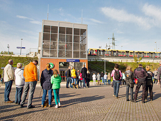 S-Bahnhof Waßmannsdorf Waßmannsdorf ist jetzt per S-Bahn erreichbar