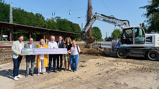Für eine starke Schiene. Der S-Bahnhof Hirschgarten soll bis Ende 2026 komplett barrierefrei nutzbar sein. Anfang September hat der Umbau begonnen.