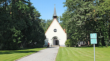 Station 3: Waldfriedhof