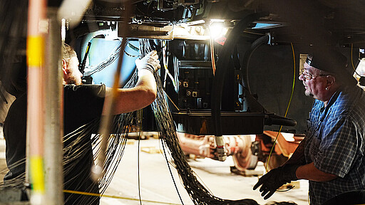 Im Einsatz für ein Berliner Wahrzeichen - S-Bahn Berlin Werk Schöneweide und das Projekt "Langlebigkeit Baureihe 481" Im Einsatz für ein Berliner Wahrzeichen - S-Bahn Berlin Werk Schöneweide und das Projekt "Langlebigkeit Baureihe 481"