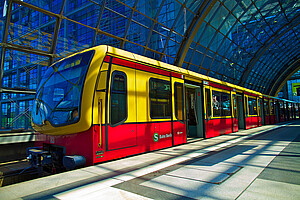 Baureihe 481 im Berliner Hauptbahnhof