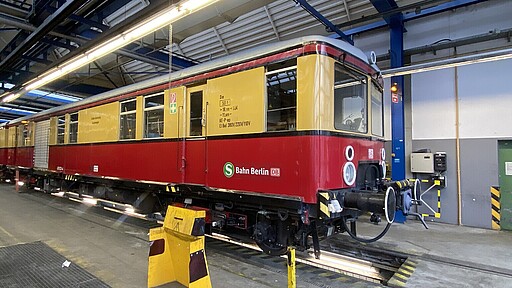 Werk Wannsee Der aktuelle Hilfsgerätezug 2023 mit Triebwagen der Baureihe 478