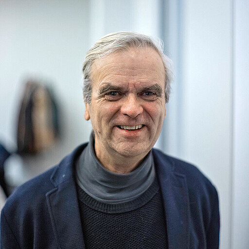 Ich bin verliebt in die S-Bahn Der scheidende Kundenbeirat Dr. Wolfgang Wilkening