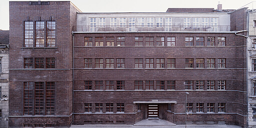 Die ehemalige jüdische Mädchenschule  Das Gebäude der Mädchenschule