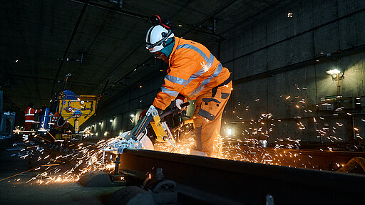 Gleisarbeiten im Nord-Süd-Tunnel des Berliner Hauptbahnhofs gehören zu den regionalen Modernisierungsmaßnahmen.