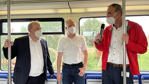 150 Jahre Ring Sven Heinemann, Alexander Kaczmarek und Karsten Preißel moderierten die Geburtstagsfahrt.