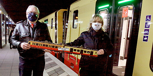 483 series debut run Passing the baton