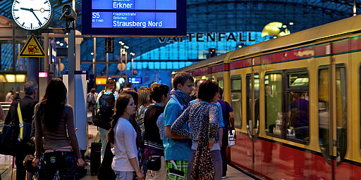 Fahrzielanzeiger Berlin Hauptbahnhof