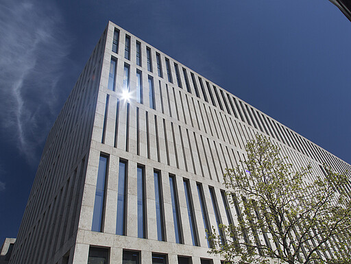 UB HU Fassade Die Fassade des Jacob-und-Wilhelm-Grimm-Zentrums