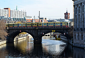 Moonlighting as an S3 train on the Stadtbahn city route